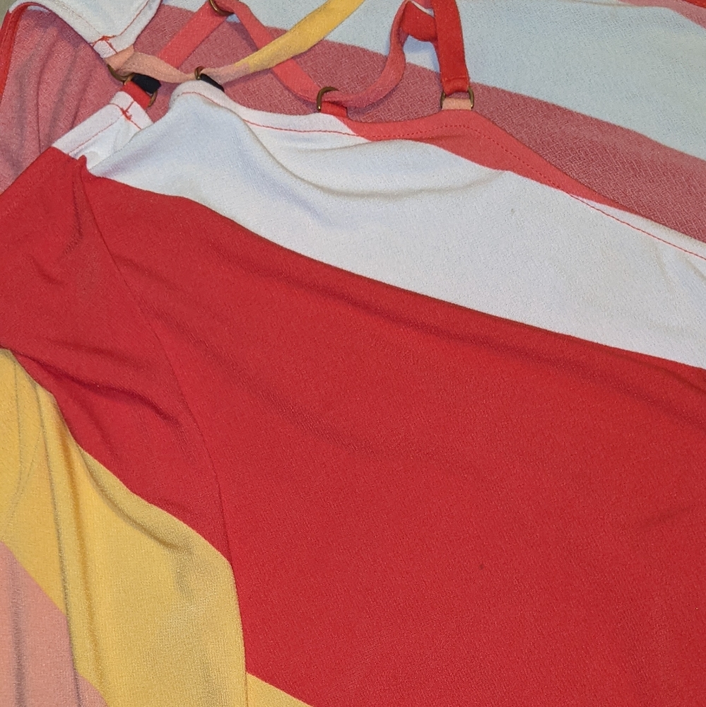 Bold Elements Cut Out Shoulder Top - image 4